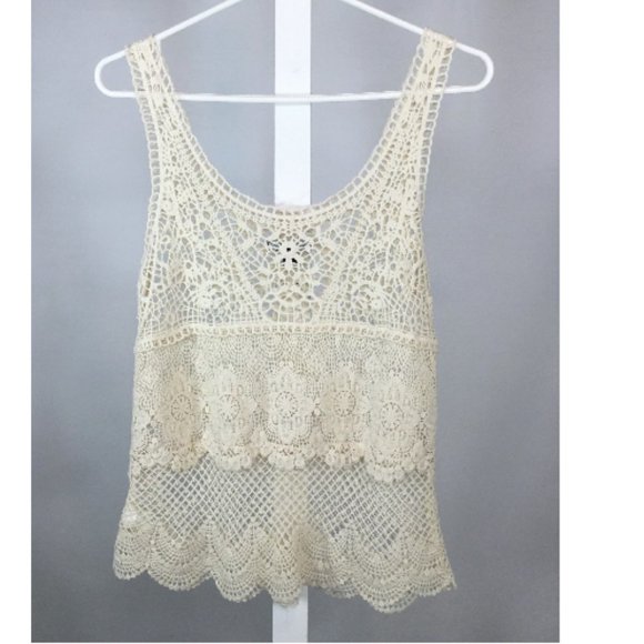 American Eagle Lace Top - Picture 1 of 2